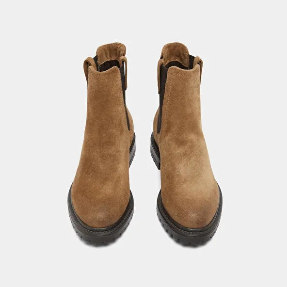 Boots with notched soles and elastic in taupe suede