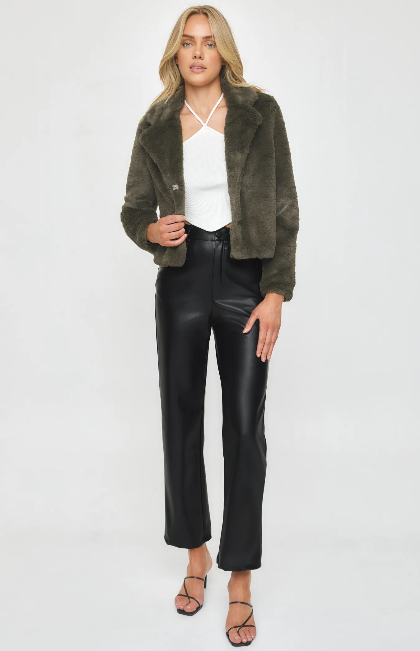 Cropped Faux Fur Jacket (WJT201A)