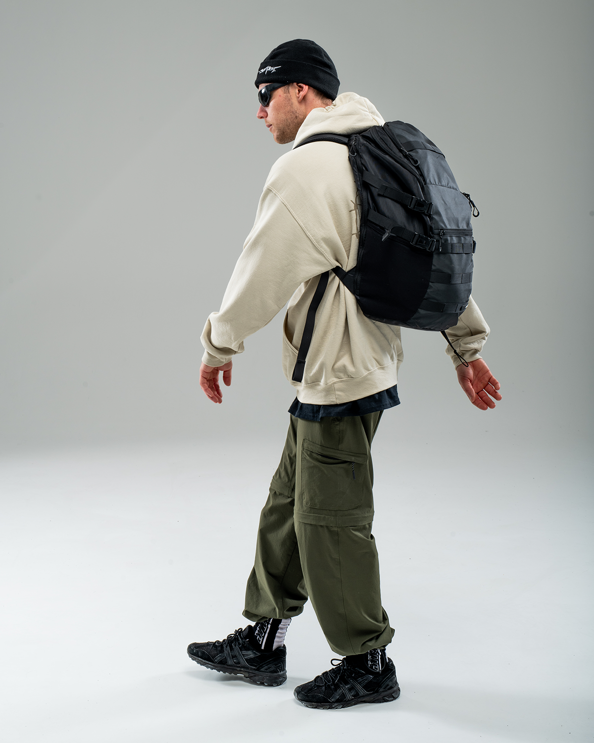 EXPLORE BACKPACK